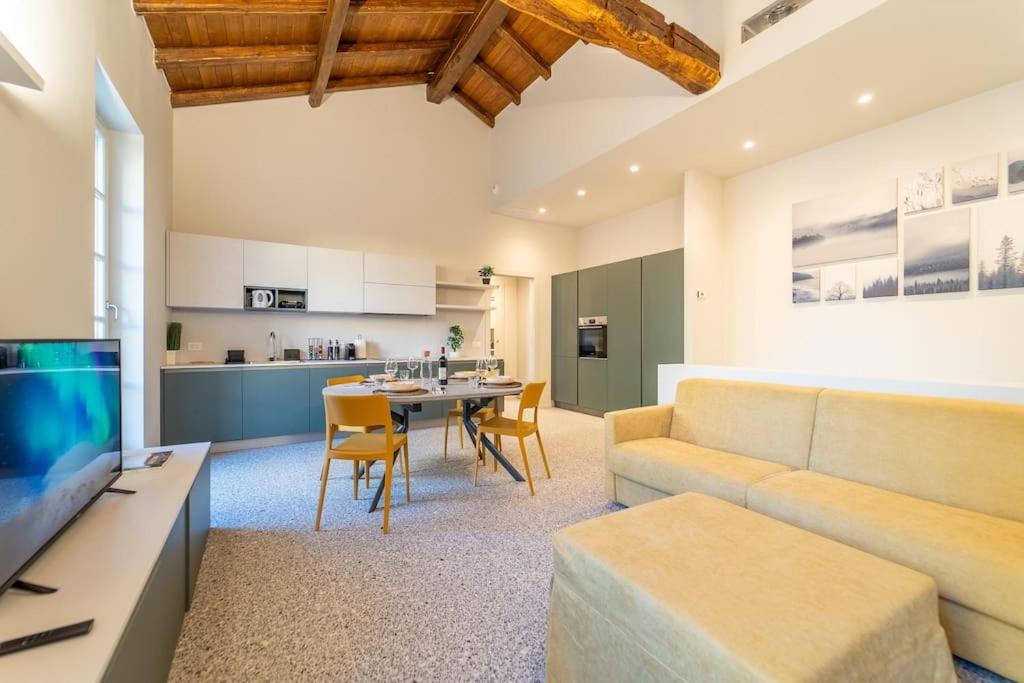 Apartmán Elegante Loft A 200 A Metri Dal Duomo Como Exteriér fotografie